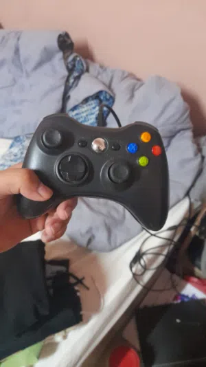 ( حط سعرك )يد إكس بوكس 360 سلكية للكمبيوتر والـ PC  والاكسبوكس