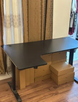 ميز كيمنك حرف L نقص برغي