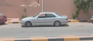 مرسيدس عوينات 2002 w210