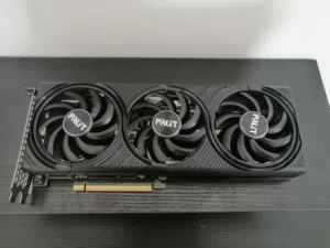 كرت شاشه RTX5060 8GB للبدل