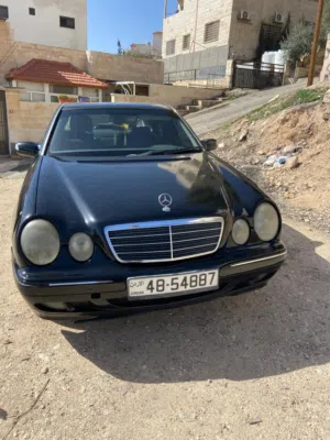 سيارة مرسيدس للبيع