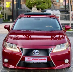 لكزس ES300 h هايبرد فحص كامل فل كامل مميزة بحالة الوكالة أعلى صنف