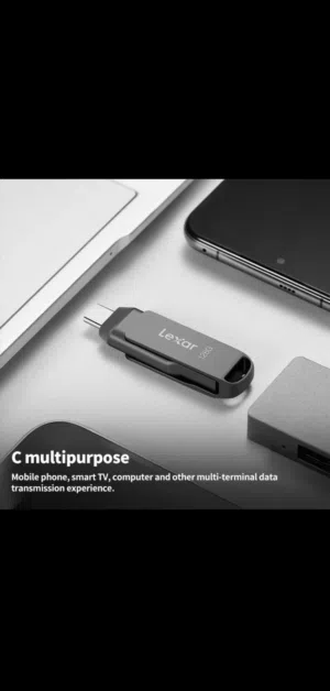 فلاش USB ماركه Lexar