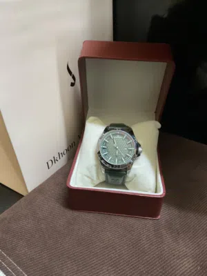 ساعة NAVIFORCE بحاله ممتازه وشكل رهيب