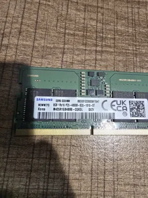رام لابتوب 8 giga ddr5 مفكوكه من لابتوب جديد