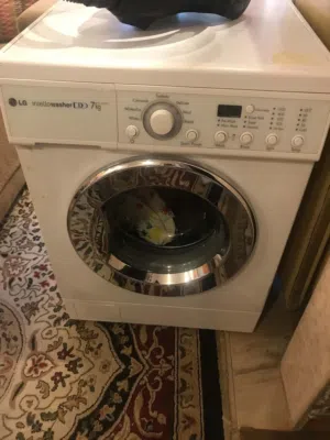 غسالة LG صنع كوريا بحالة الوكالة  و مكفولة سنة كاملة