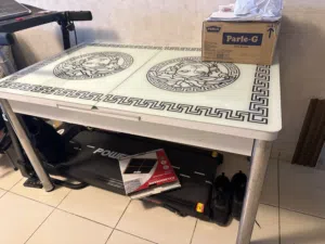 Dinning table with 6 chairs aed 650