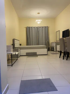 استيديو في دبي منطقة المحيصنه4