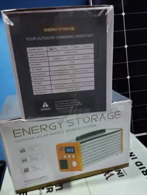 جهاز تخزين طاقة (Energy Storage) حل متكامل للطاقة البديلة بين إيديك