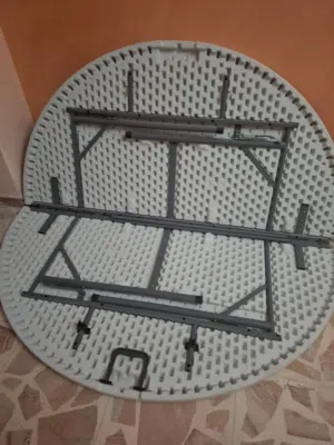 طاولة سفره