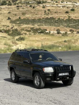 جيب شيروكي موديل ال2000 ماتور 4700 تنازل وترخيص واطي مرخص لشهر 3  فتحه فور ويل ماتور وجير وكاله