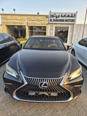 لكزس 300h بحاله ممتازه