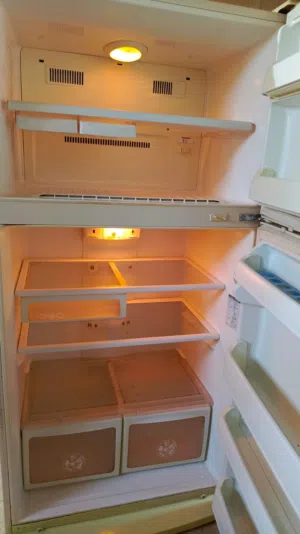 مجموعه اغراض للبيع بحالة ممتازة