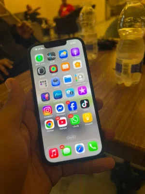 Apple iPhone 13 128 GB in Misrata