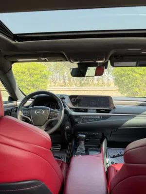 Used Lexus ES in Dhofar