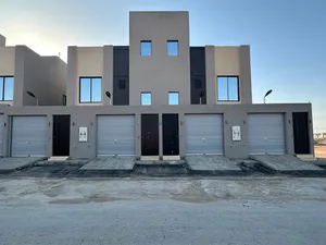 315 m2 3 Bedrooms Villa for Sale in Al Riyadh Badr