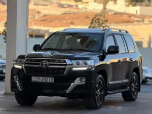 Used Toyota Land Cruiser in Amman