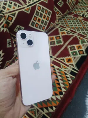 iphone13  مستعمل بحال الجديد لون زهري فاتح ذاكرة 256