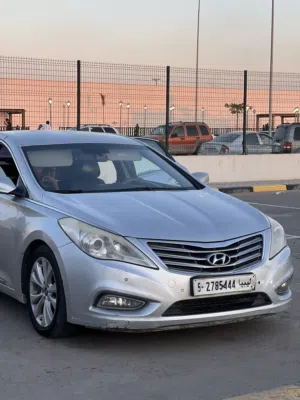 أزيرا 2012 بسعر 19500