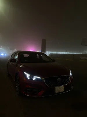 MG6 Trophy LUX 2023 1.5T