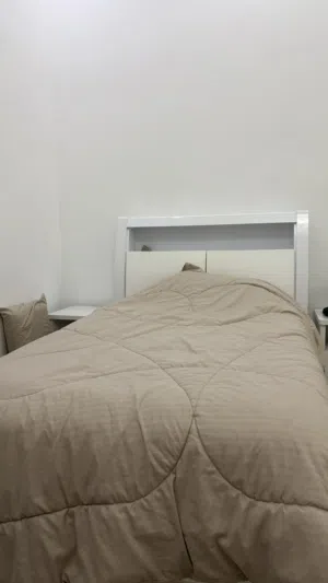 سرير مستعمل