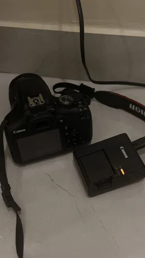 للبيع Canon EOS 2000D