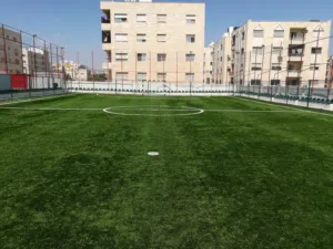 ملاعب كرة قدم بالعشب الصناعي لملاعب الخماسي و السداسي