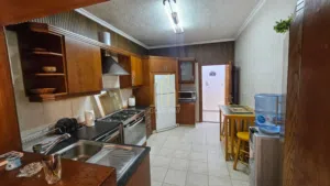 شقة مميزة للبيع تسوية أولى 160م في أجمل مناطق الدوار الخامس بسعر مميز / ref 1300