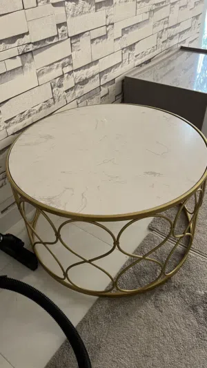 طاولة ديكور
