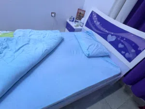 غرفة نوم كامله بحاله جيده