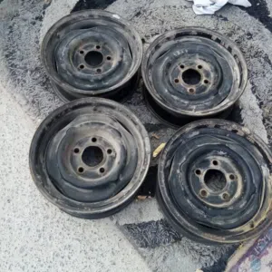 مطلوب رنجات 15 حديد قياس 5x127 أمريكي للسيارات الكلاسيكية