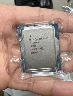 للبيع جهاز كمبيوتر كامل للألعاب والعمل الاحترافي