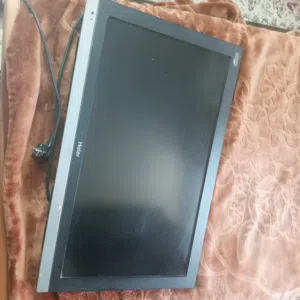 شاشه مستعمله 32بوصه للبيع