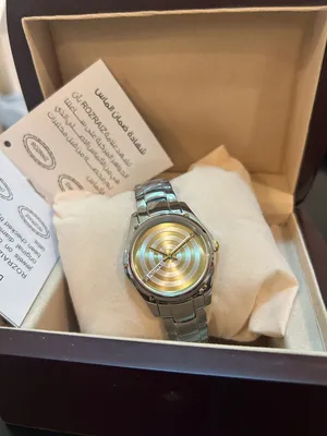 Others . Analog Quartz . Gold . New4