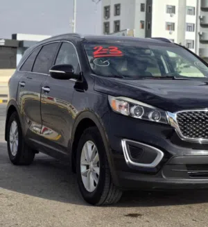 Used Kia Sorento in Tripoli