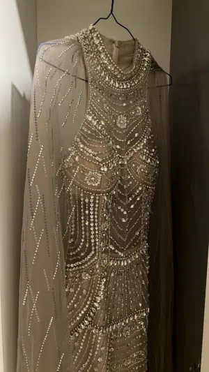 فستان سهرة للبيع