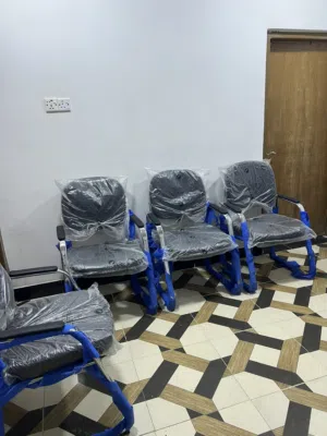 كراسي مكتبيات مستعملة