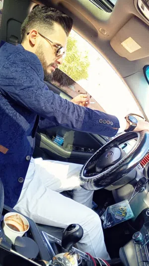 انس عياد 
