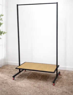 ستاند حديد طويل مع رف خشب – حالة ممتازة