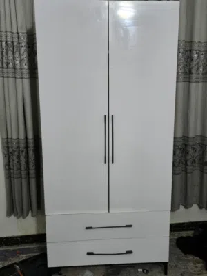 كنتور خشب mdf شغل عراقي يدوي جديد  بابين وداخل مجرين ورف وتعلاكة ملابس.