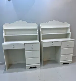 للبيع طاولة استخدام متعدد