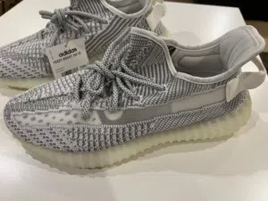 Yeezy Boost 350 V2