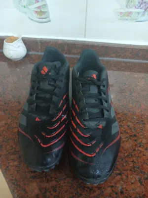 بوت كره قدم predator