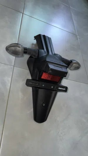 قاعدة نمرة اصلية واكزوزت ستوك اصلي لدراجة Gsxs 750
