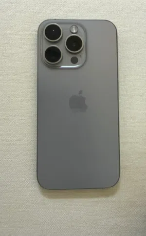 Apple iPhone 15 Pro 256 GB in Northern Governorate