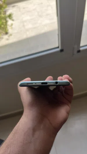 Samsung Galaxy A71 128 GB in Muscat