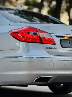 Hyundai geniss 2014