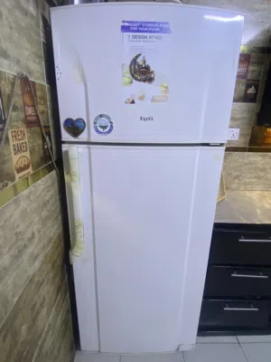 ثلاجه بحاله جيده