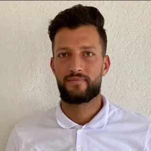 مصطفى عزات مصطفى مشاعله 