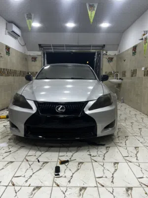 لاكزس is250